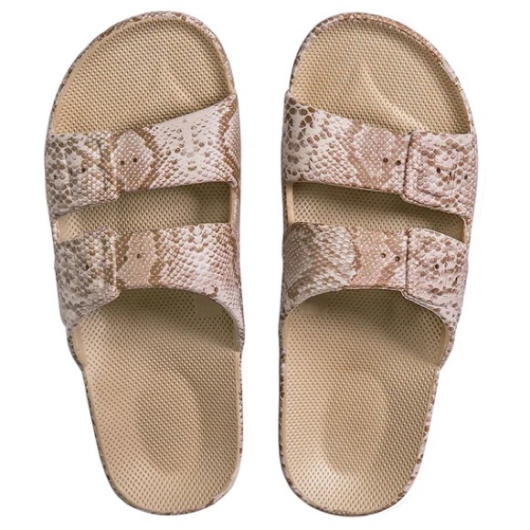 NWT Freedom Moses Viper Sands Slides sz 7/8 and 8/9 - Picture 3 of 14